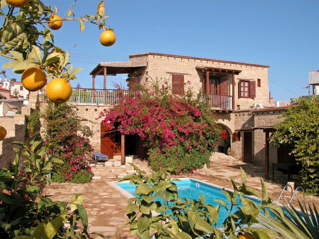 Aparthotel Myrto House à Tochni Extérieur photo